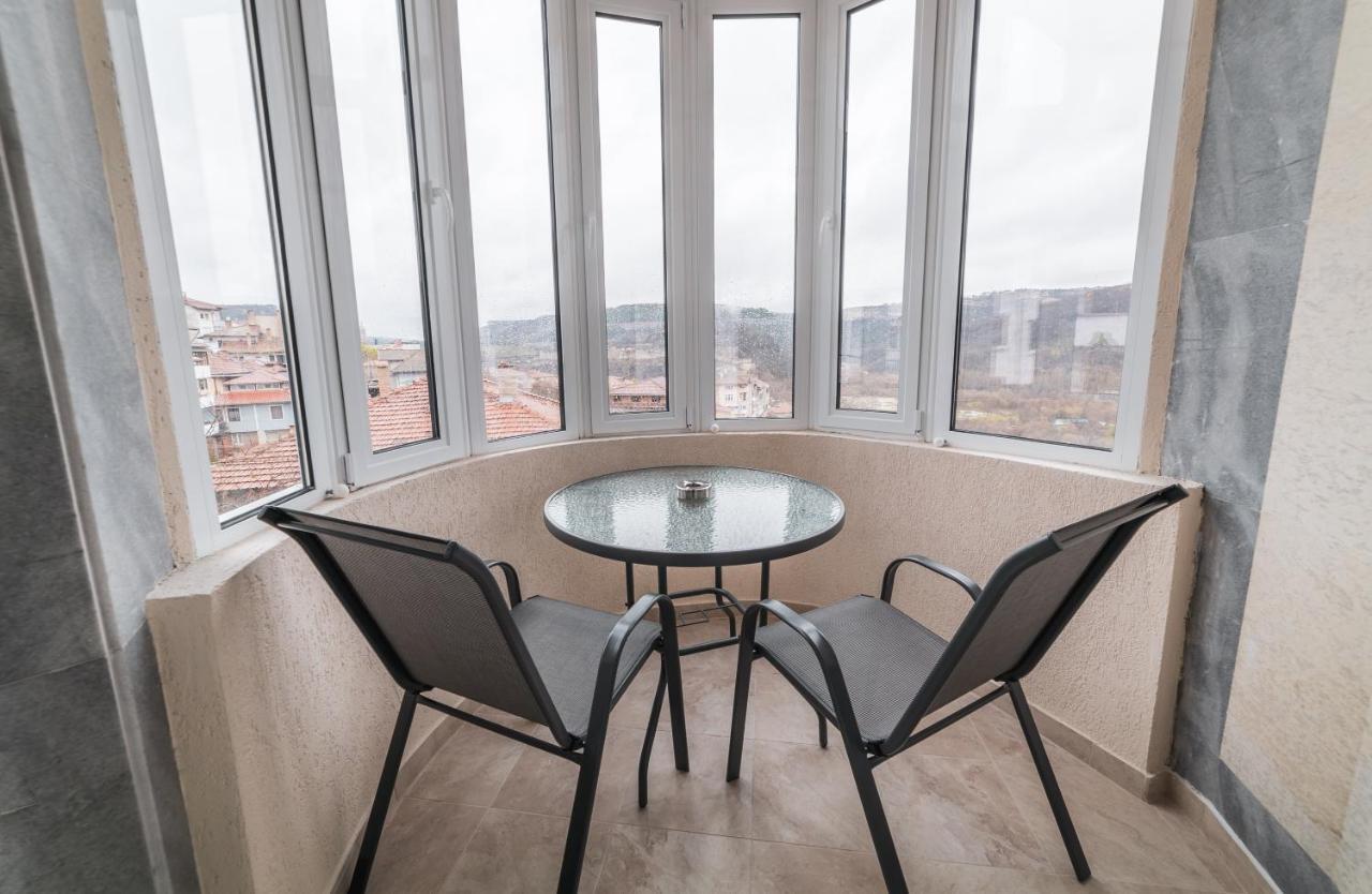 Kings View Hotel Veliko Tarnovo Kültér fotó
