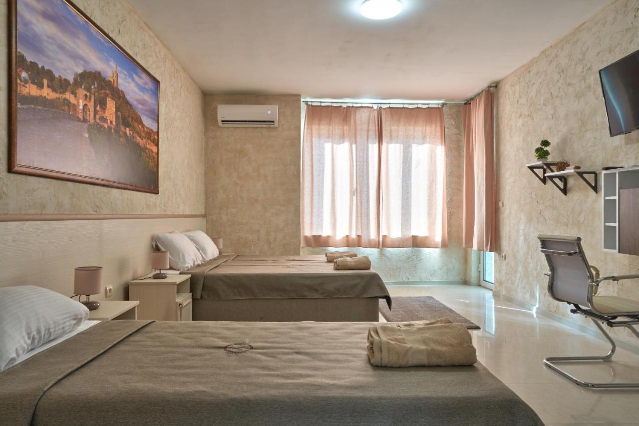 Kings View Hotel Veliko Tarnovo Kültér fotó