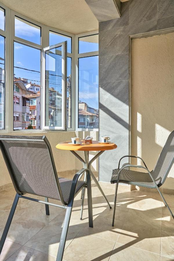 Kings View Hotel Veliko Tarnovo Kültér fotó