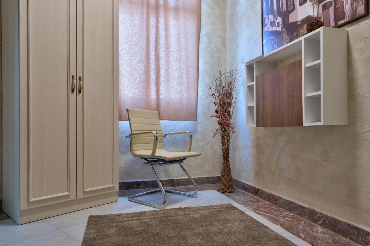 Kings View Hotel Veliko Tarnovo Kültér fotó