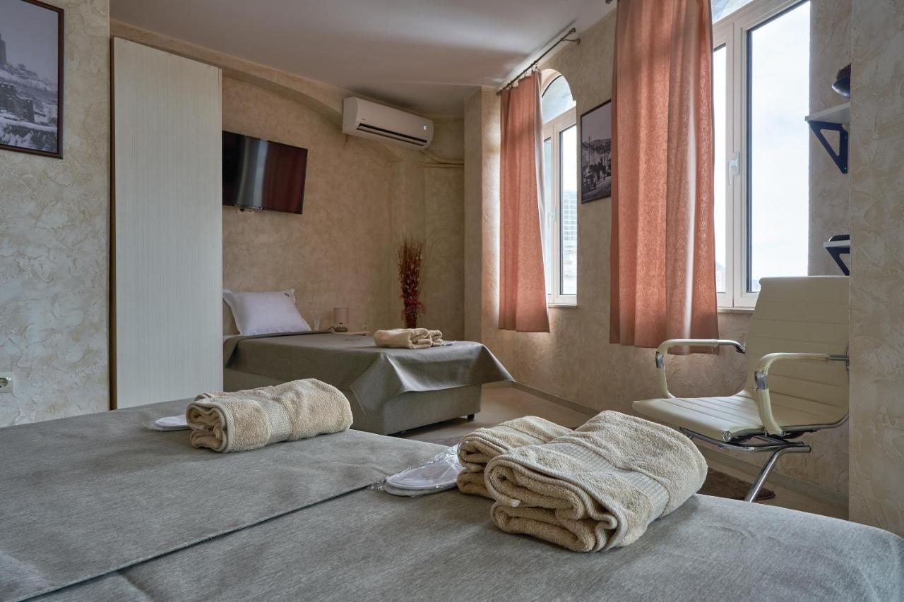 Kings View Hotel Veliko Tarnovo Kültér fotó